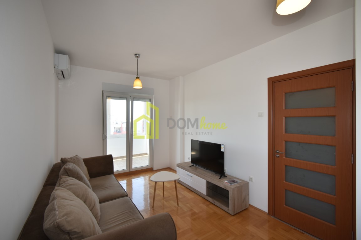 Jednosoban stan 45m2, Tuški put